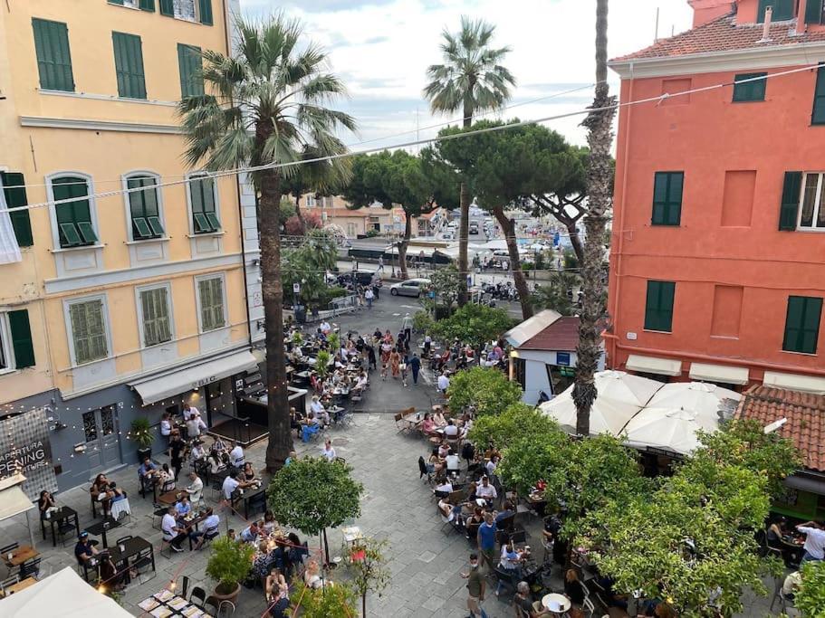 Appartamento Incantevole In Piazza Bresca, 圣雷默 外观 照片